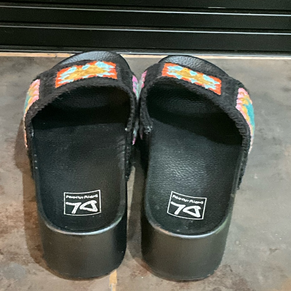 Women's Black and Multicolor Slide Sandals - Picture 3 of 6